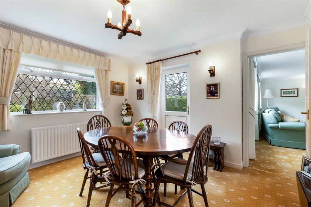 Dining Room.jpg
