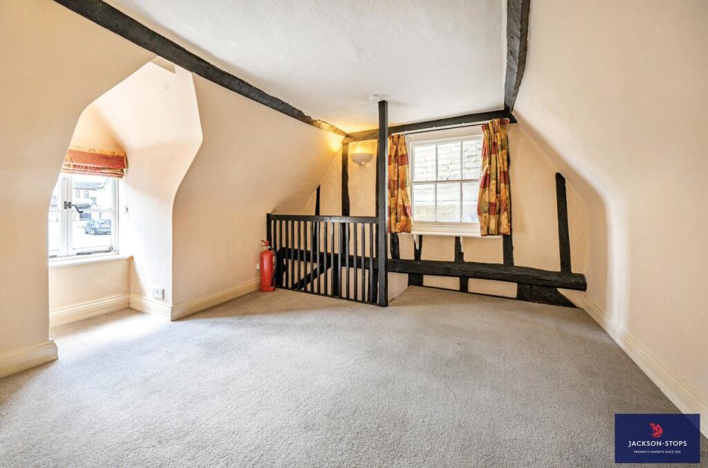 Landing/Bedroom4