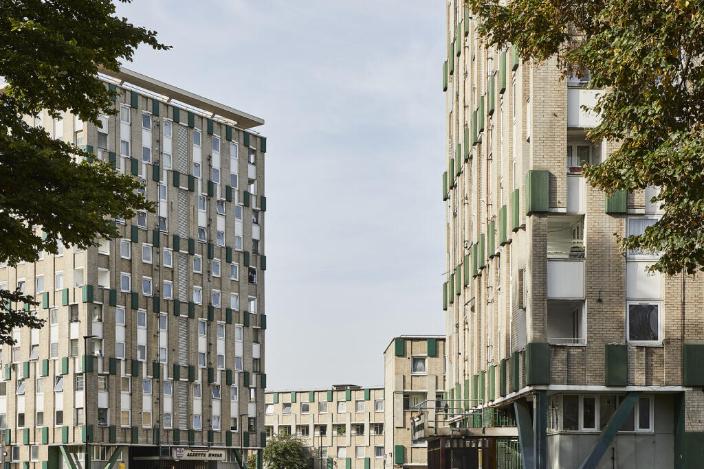 139260 - 220922 TMH 50 Modling House, Mace Stre...