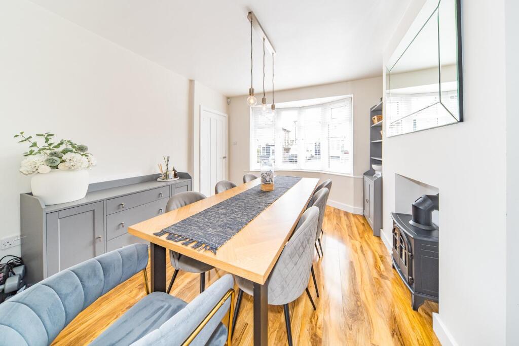 36 Ford Road dining room 2.jpg