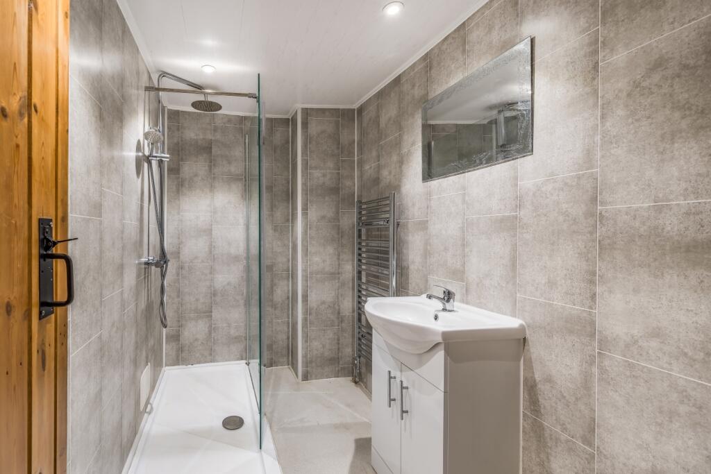 1356098-3-68dba53b45f8e