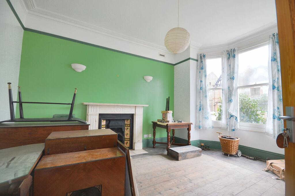 30 Broughton Road, London W13 8QW