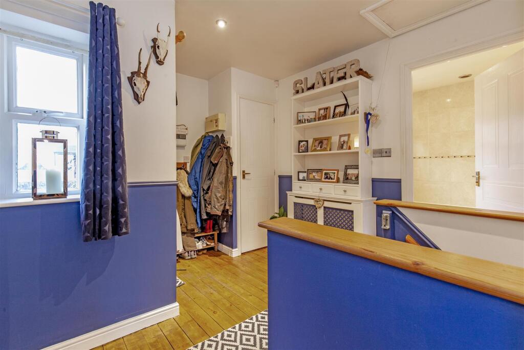Entrance Hall-2.jpg