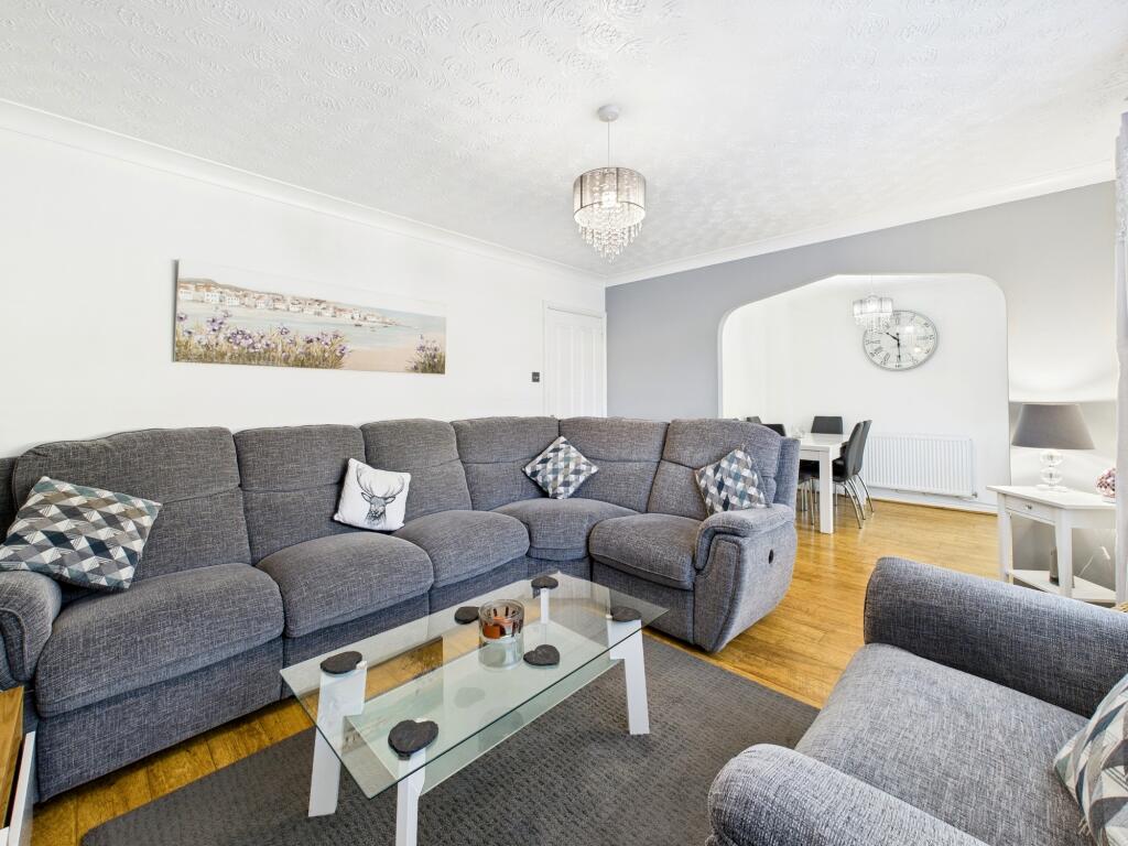 CAM05192G0-PR0013-STILL007