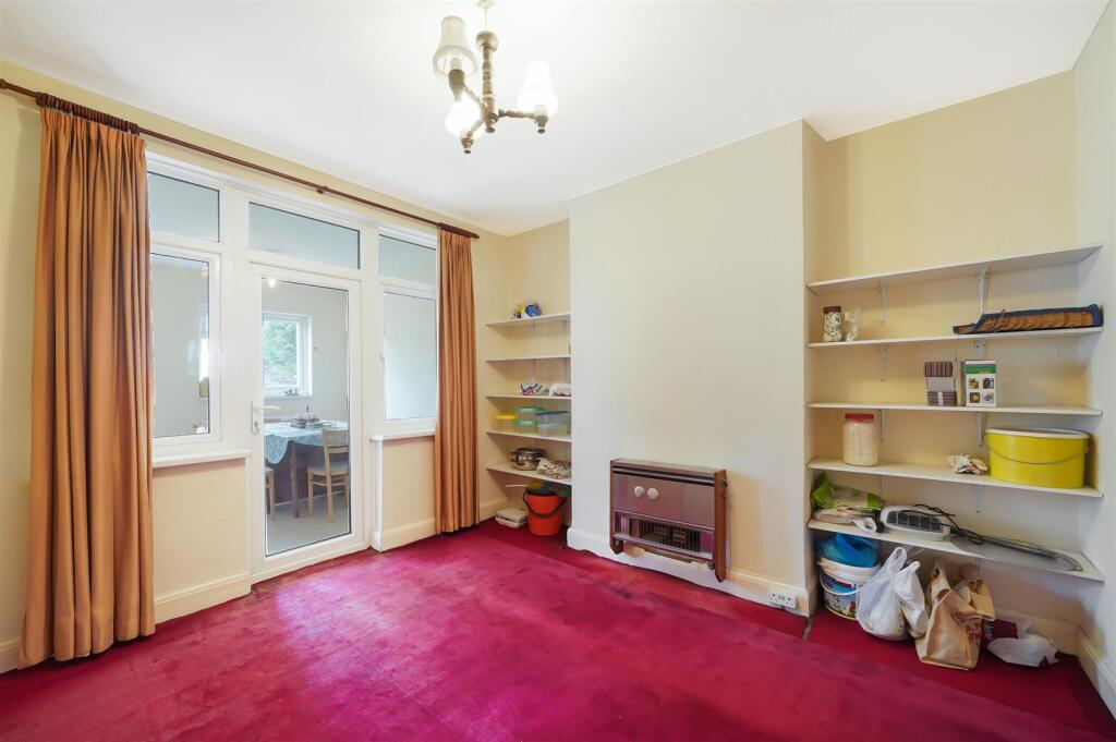 200 Whitton Avenue East - P3QpCNU46649VCFsDI0G.jpg