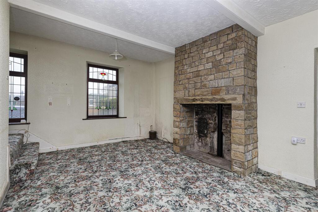 Bramleys Estate Agents - Leeds Road - Mirfield (9)