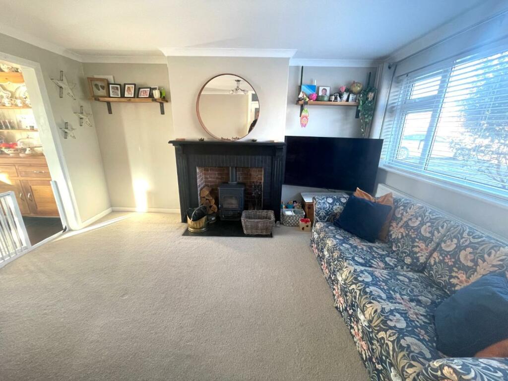 Living Room.JPG