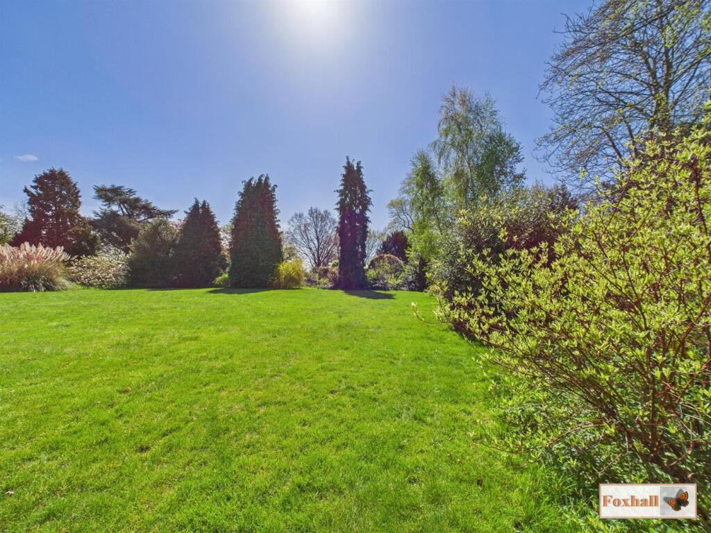 Rear Communal Garden