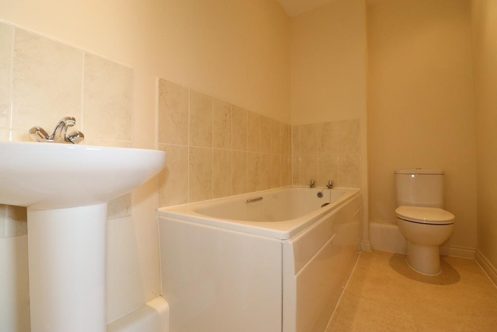 Bathroom.JPG