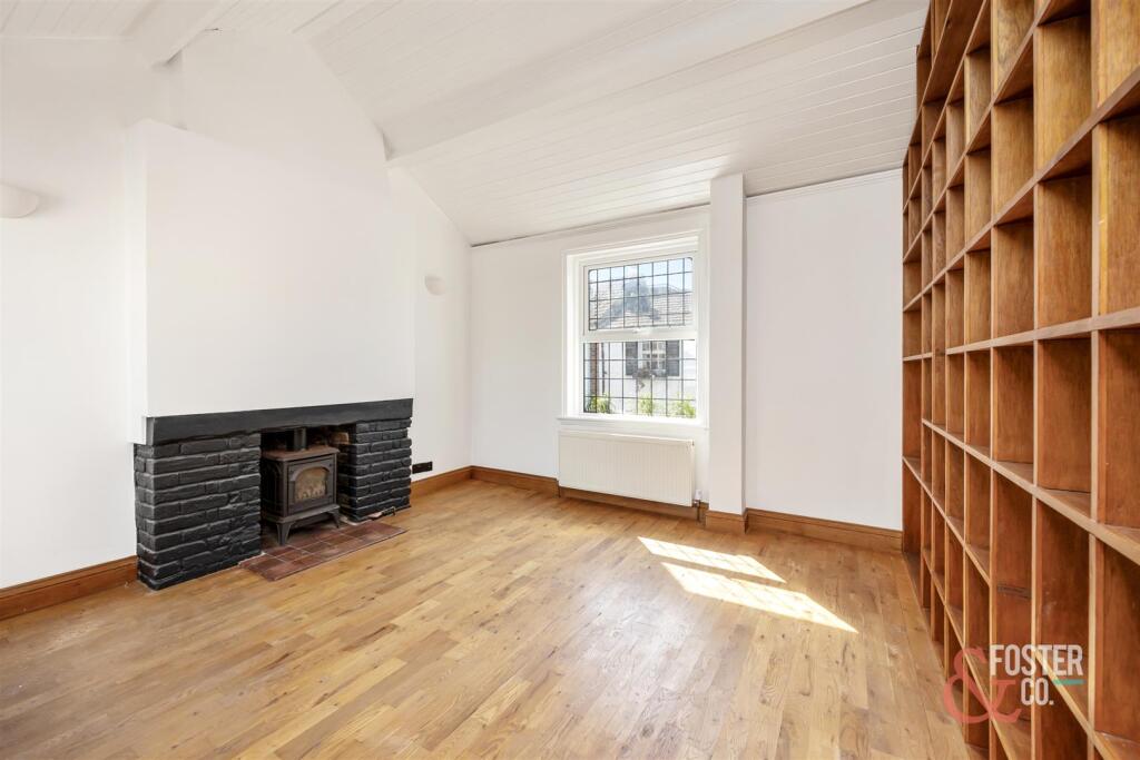 Upper Gardner Street_24-001.jpg