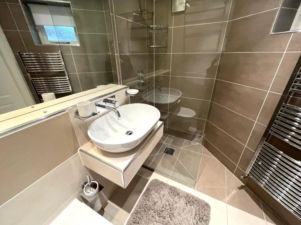 Ensuite 2