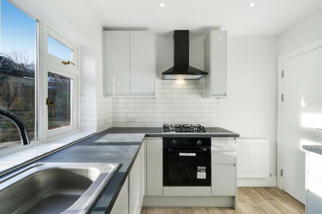 16 Kenelm Close - GuQ0SkdAkWJOjhbCDq6w.jpg