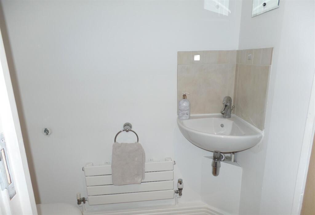 cloakroom.JPG