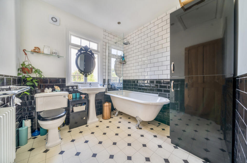 1354483-13-68c449...