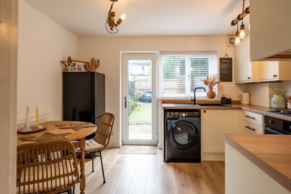 Marigold Close-15