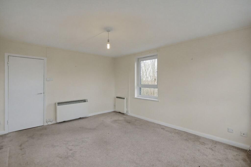 Flat 270, Haynes Park Court, Hornchurch, RM11 2DG