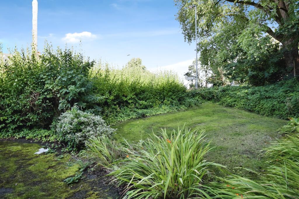 Communal Grounds