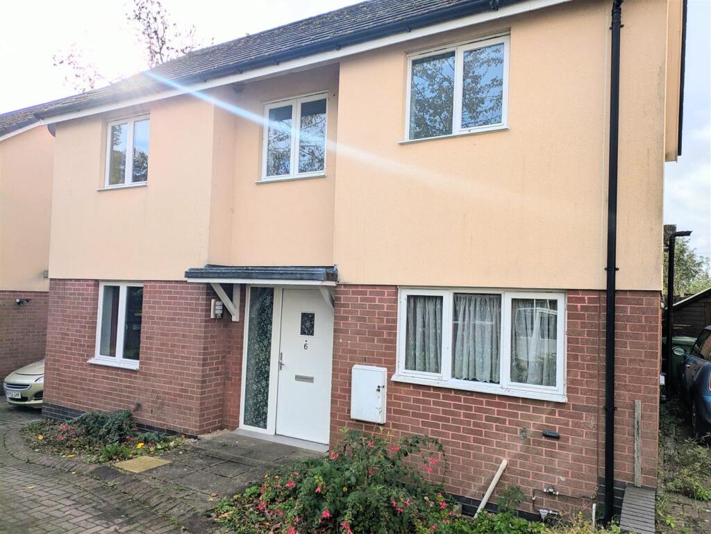 House_front_1.jpg