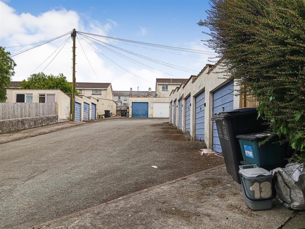 Garage 18 - Mayflower Close Mayflower Close Garage