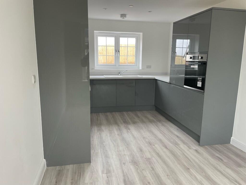 Plot 4 kitchen