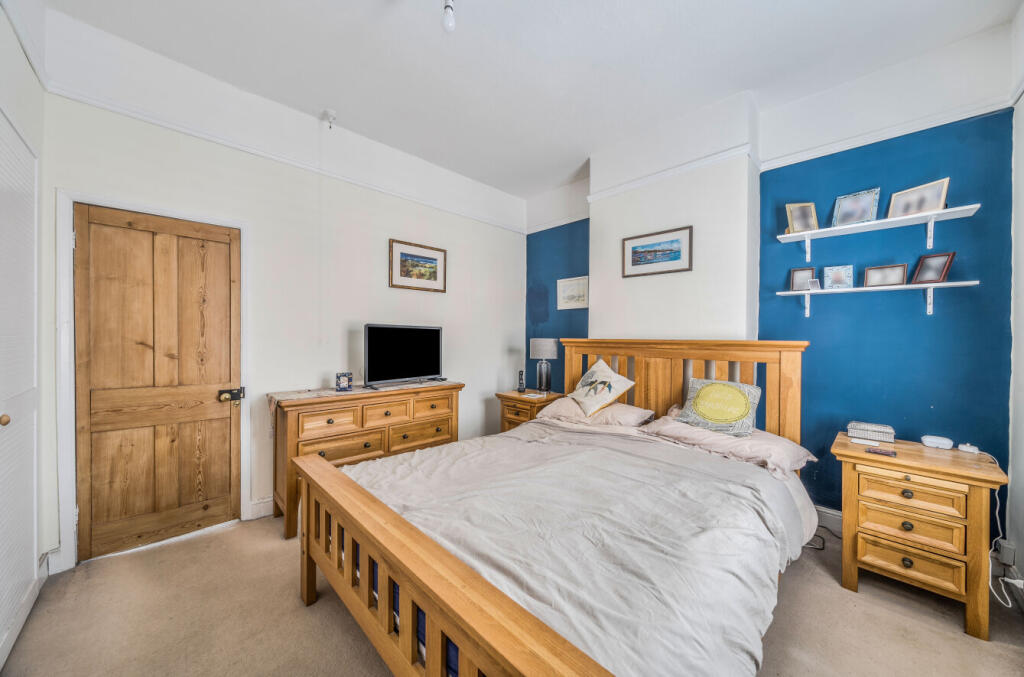 1301985-25-683872...