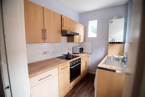 6_harland_rd_student_properties_kitchen.jpg