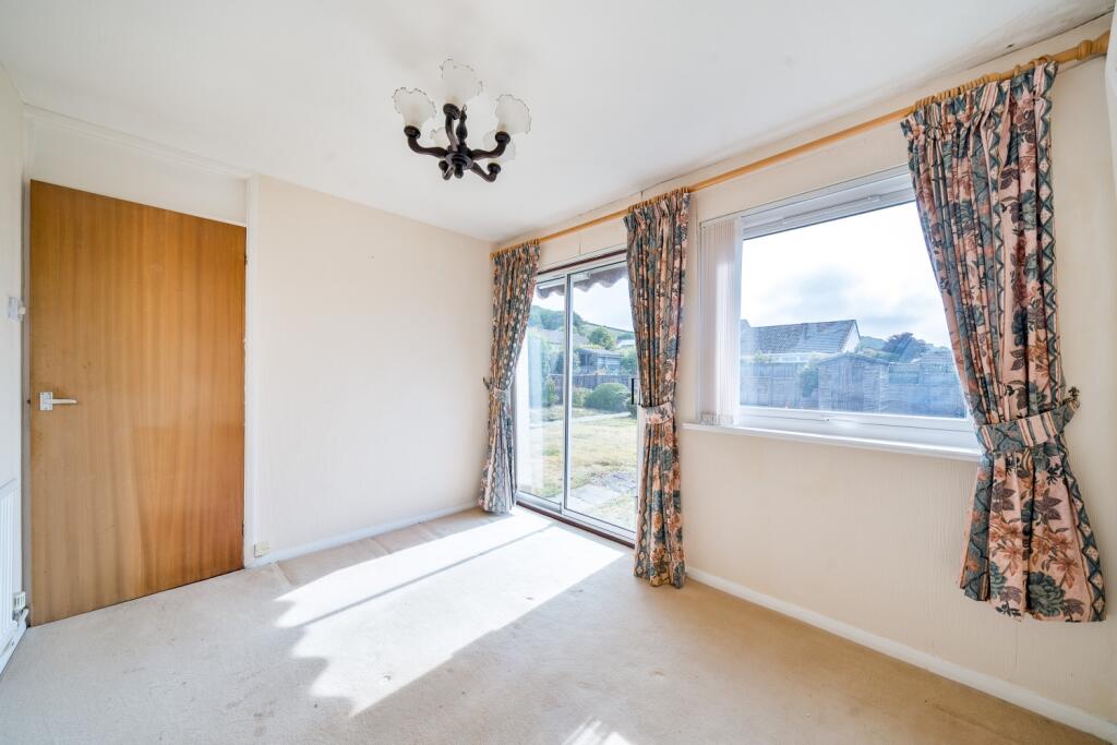 1309519-5-68481c4fd0083