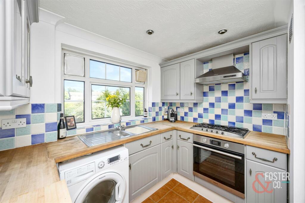 The Upper Drive 65, flat 4-006.JPG