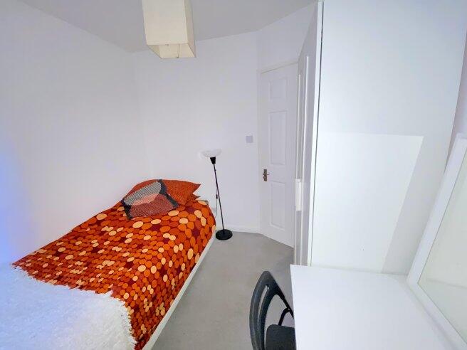 upper-court-road-kt19-8rd-934482