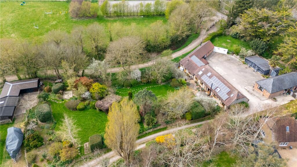 House Garden Stables