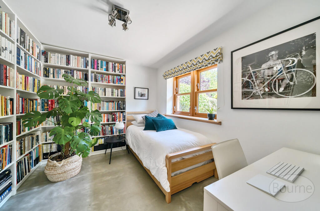 dee3a46e-ad91-4ba...