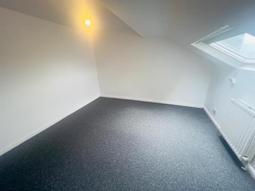 WhatsApp Image 2025-04-13 at 14.03.46 (4).jpeg