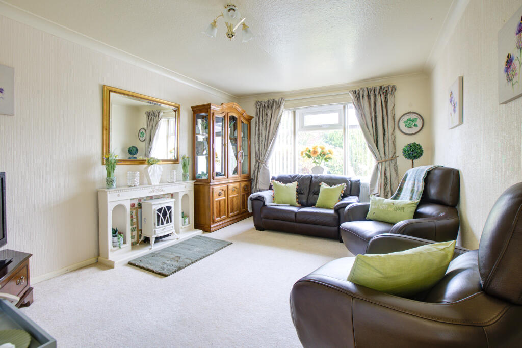 16 Glencoyne Drive-6