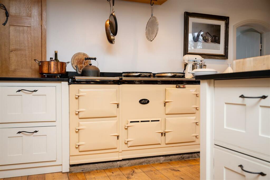 LIVING DINING KITCHEN