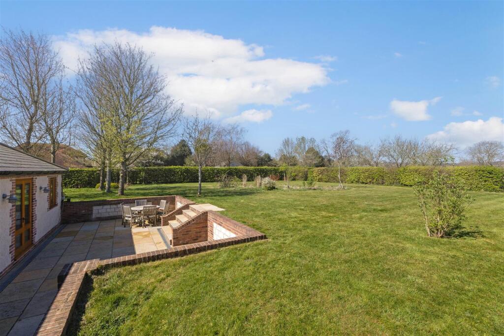 Annexe Terrace and Gardens