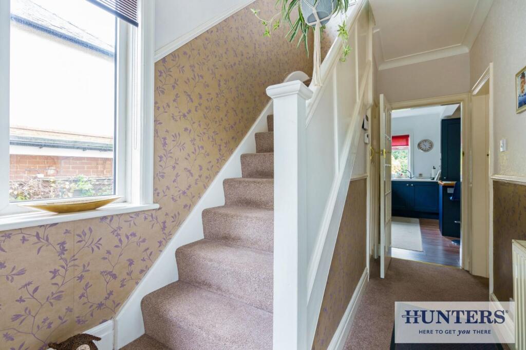 99933_5 Leeds Road Rawdon (11) - Copy_low.jpg