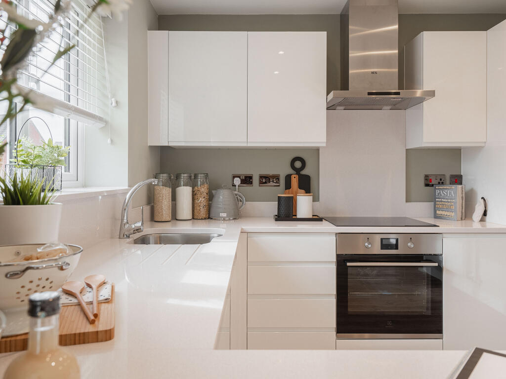 Swan Park,
Exeter Road,
Dawlish,
Devon,
EX7 0SB