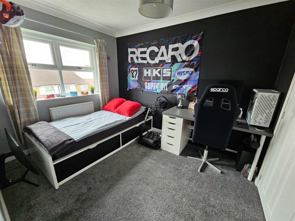 BEDROOM 3