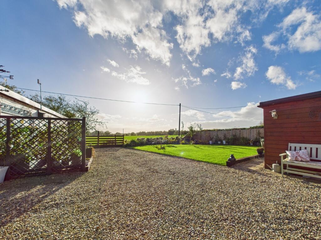 Garden &amp; Parking