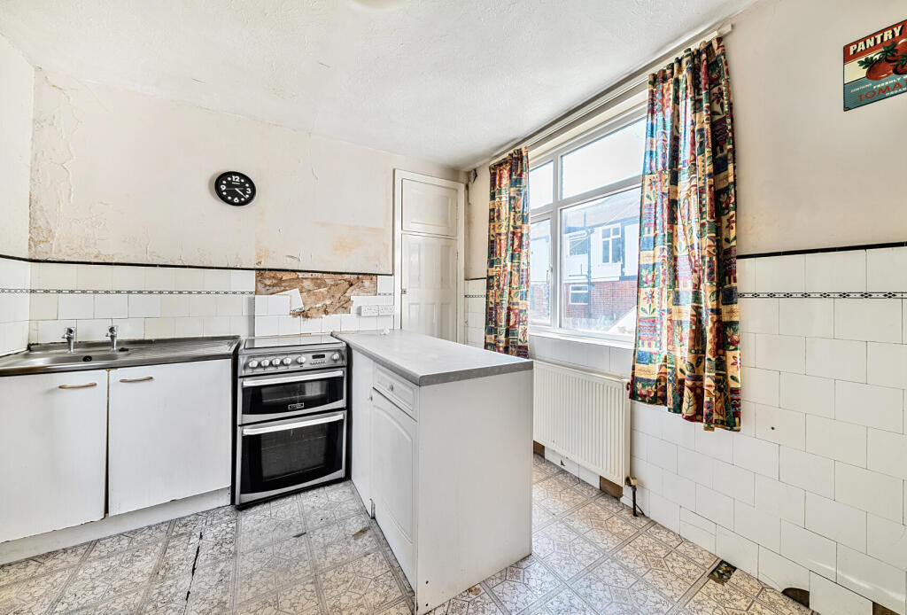 1298372-17-682c42...