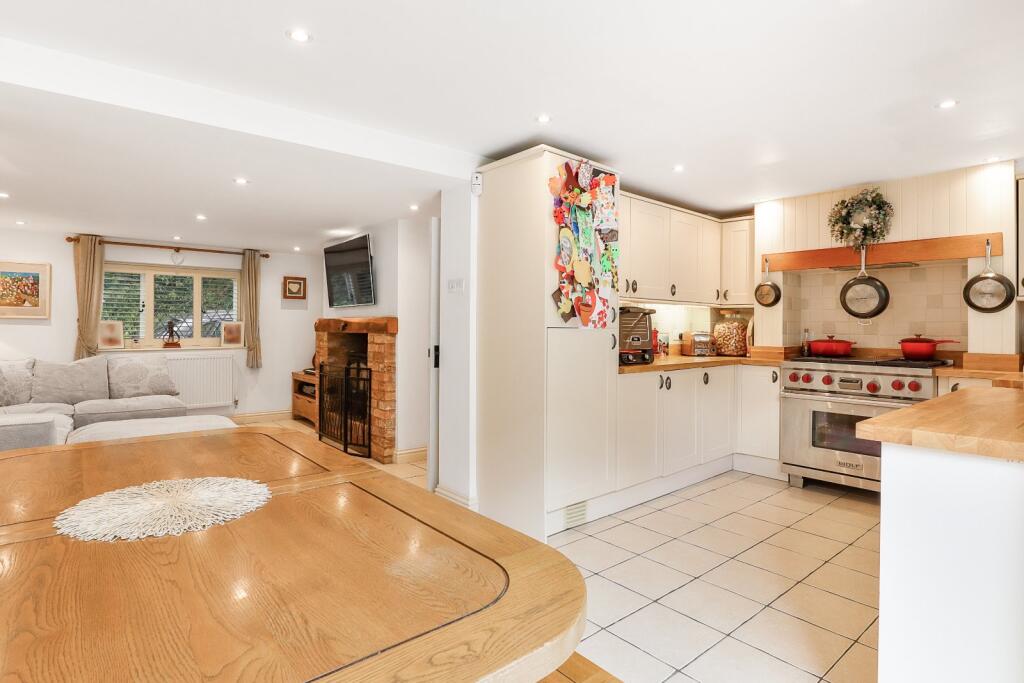 Kitchcen/Dining