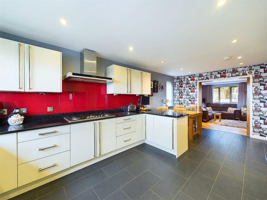 Kitchen/Diner/Lounge
