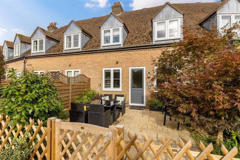 MODERNISED YACHTSMANS COTTAGE - Bittern Place, Newport