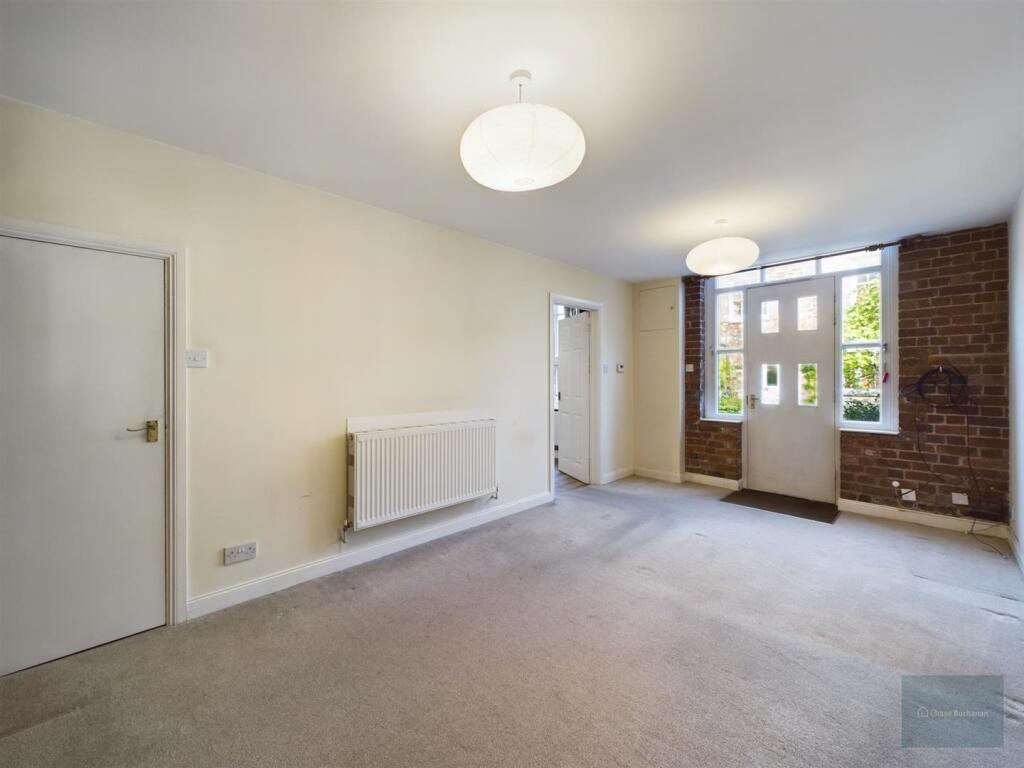 CAM02563G0-PR0056-ST