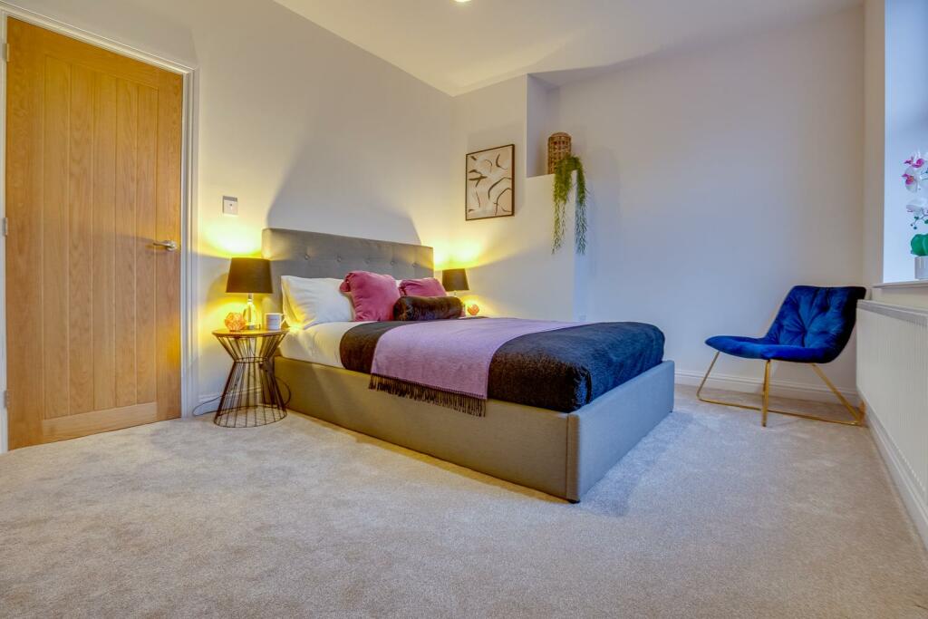 Bedroom 1.7.jpg