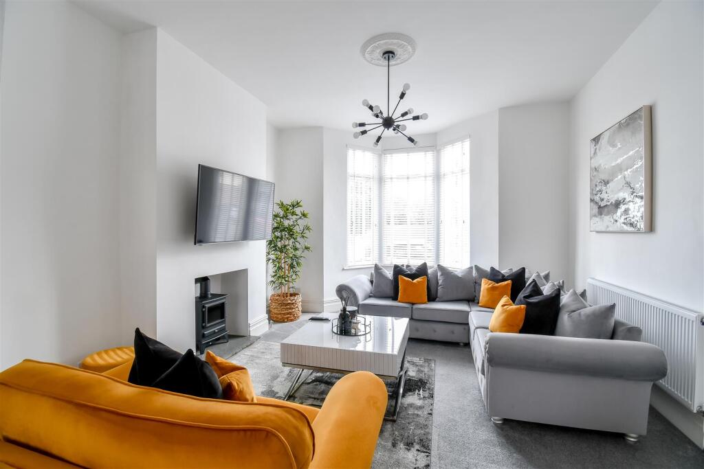 Living/Dining Room