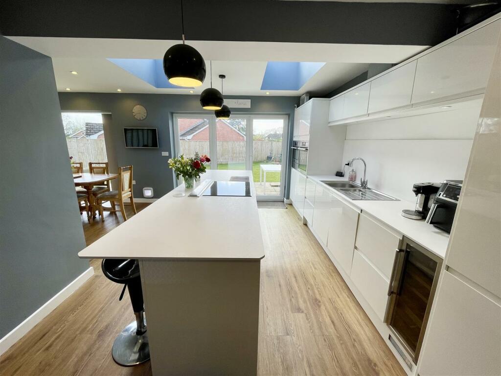 kitchen4.jpg