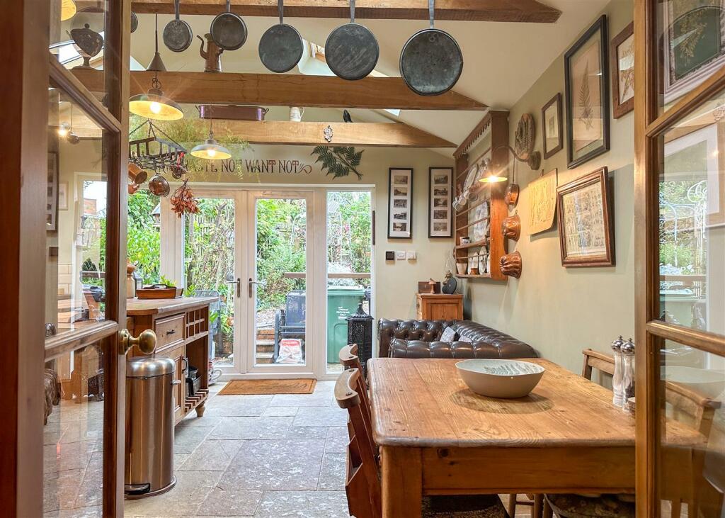 KITCHEN 9
