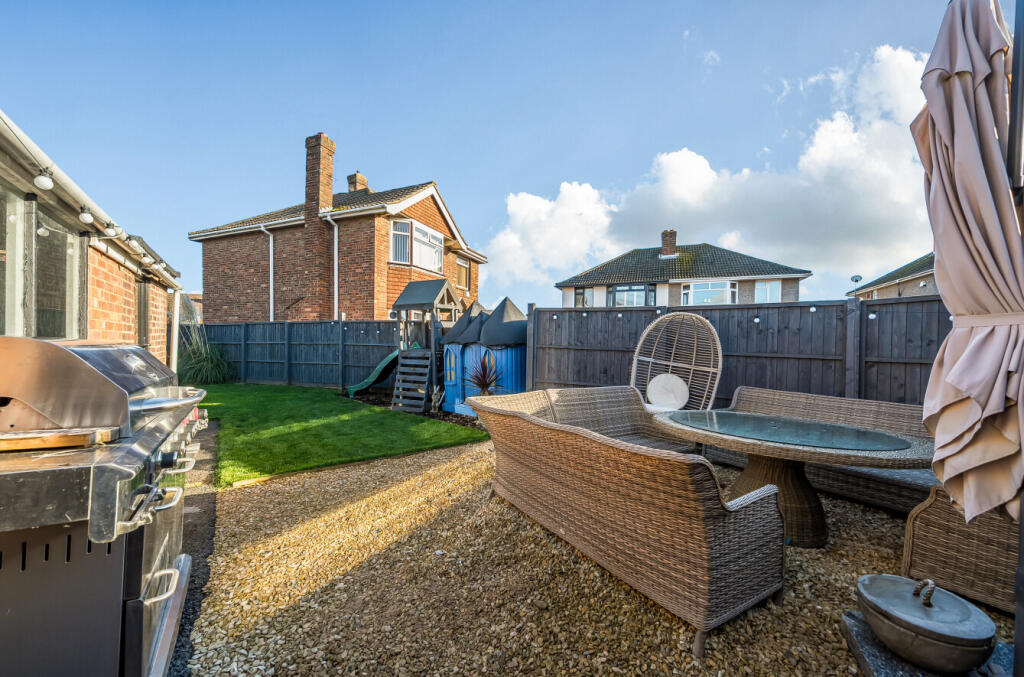 138463536925a3f946594