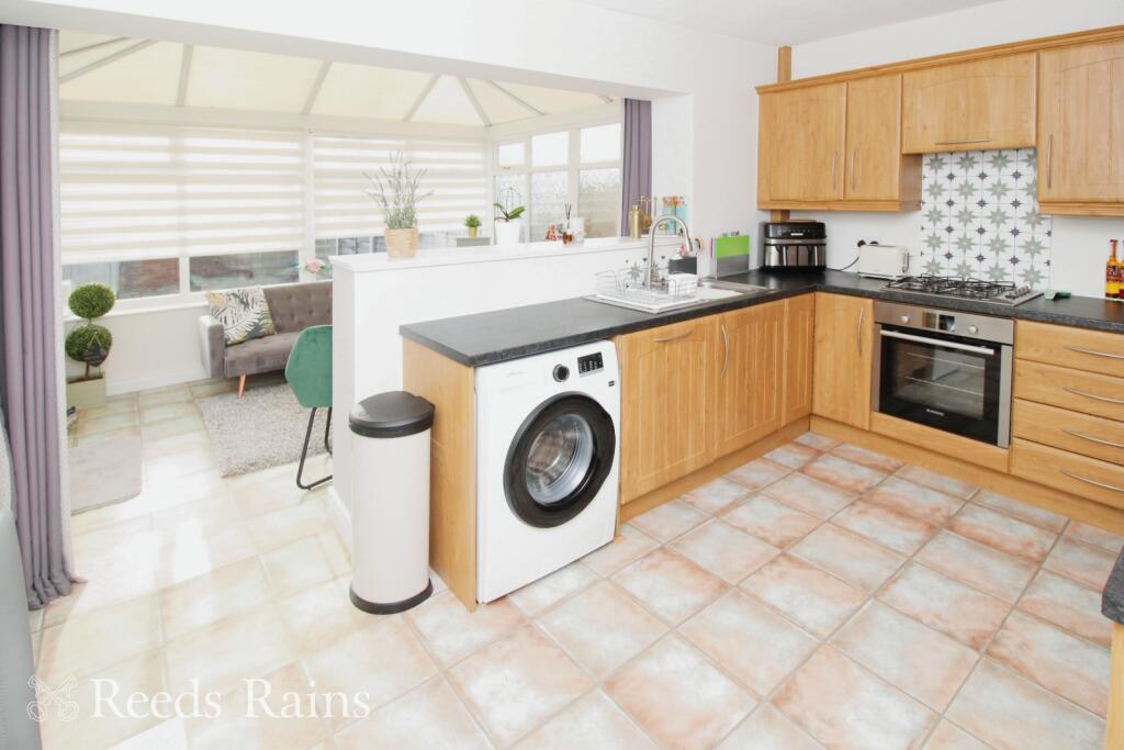 Kitchen/Conservatory